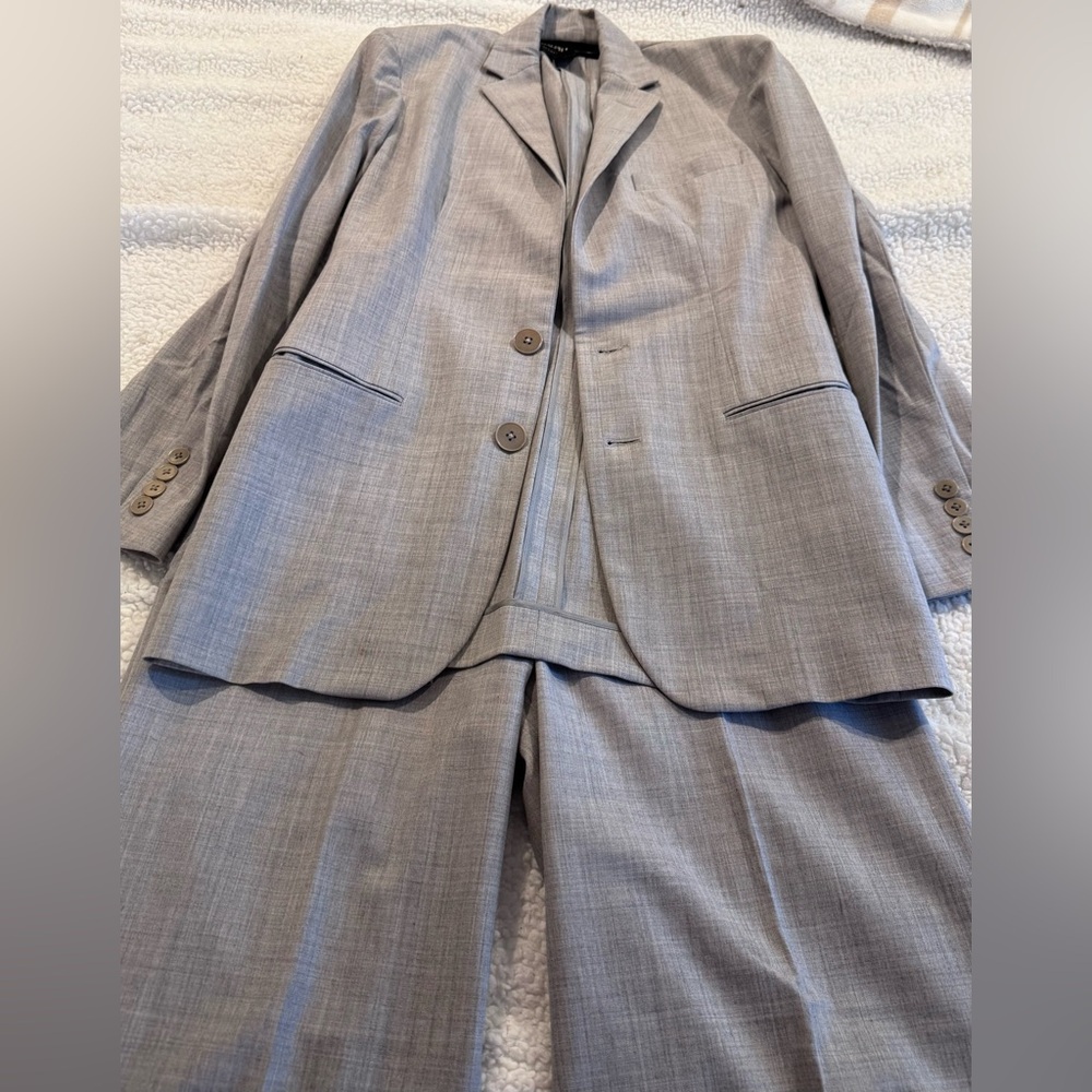 Ralph Lauren Wool suit set! Ralph Lauren collections.
